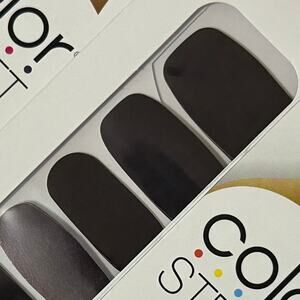 New Color Street “Made In Milan” Deep Brown Shimmery Finish Nail Strips